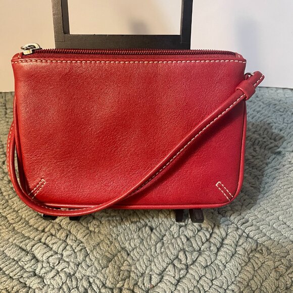 Vintage Coach Red Pebbled Leather Wristlet Wallet - Picture 2 of 5